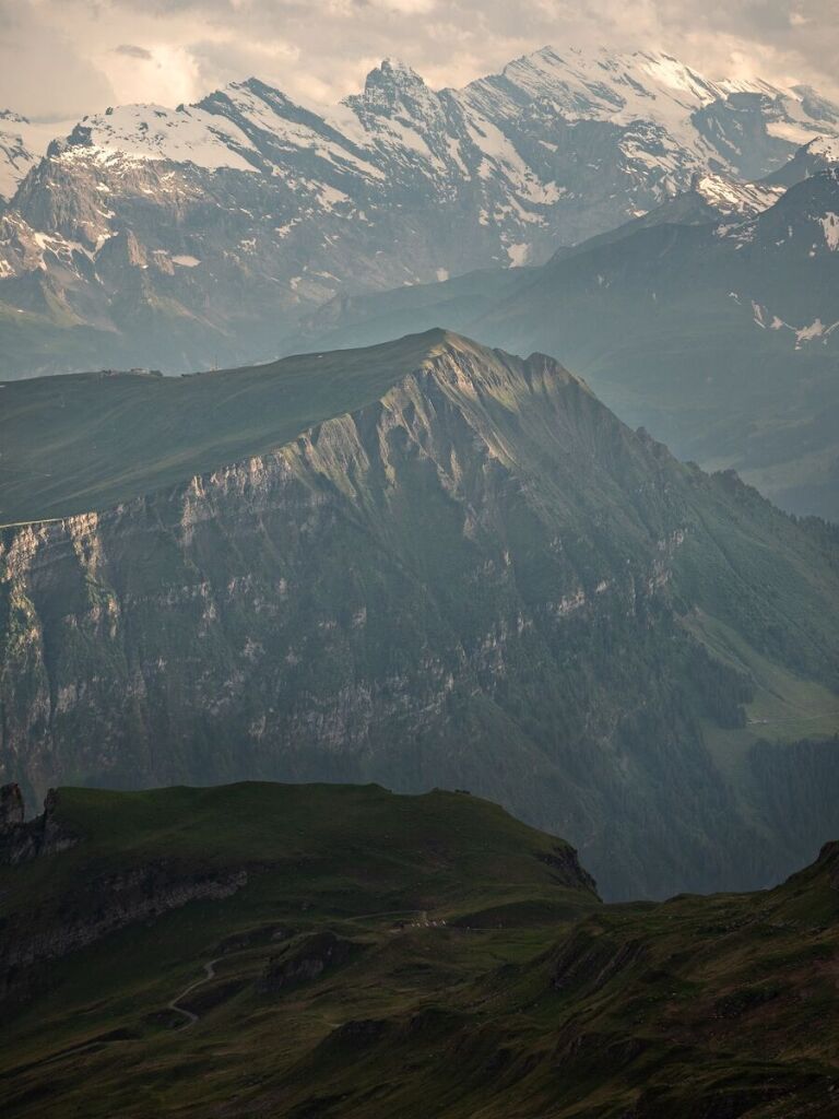 Ein Moment aus den Bergen, an dem ich den Sonnenuntergang richtig genießen konnte. Das war ein sehr schönes Erlebnis, was ich jedem immer wieder empfehlen kann. Ein Bild, was bei mir zu Hause an der Wand hängt ☺️