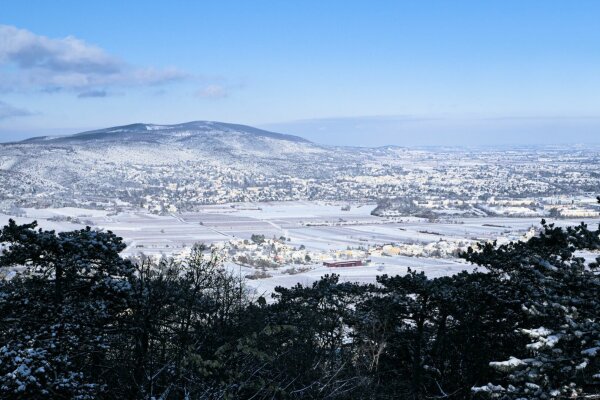 snowy landscape, seen from the harzberg near bad vöslau, austria