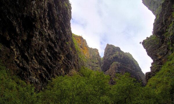 view from the barranco del infierno gorge up to the sky, tenerife, canary islands